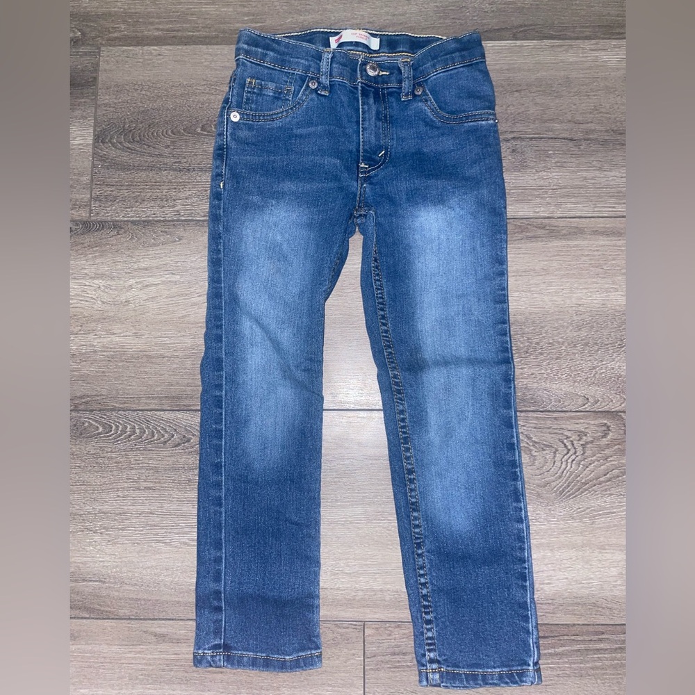 Levi Jeans ( Boys size 5-6 )